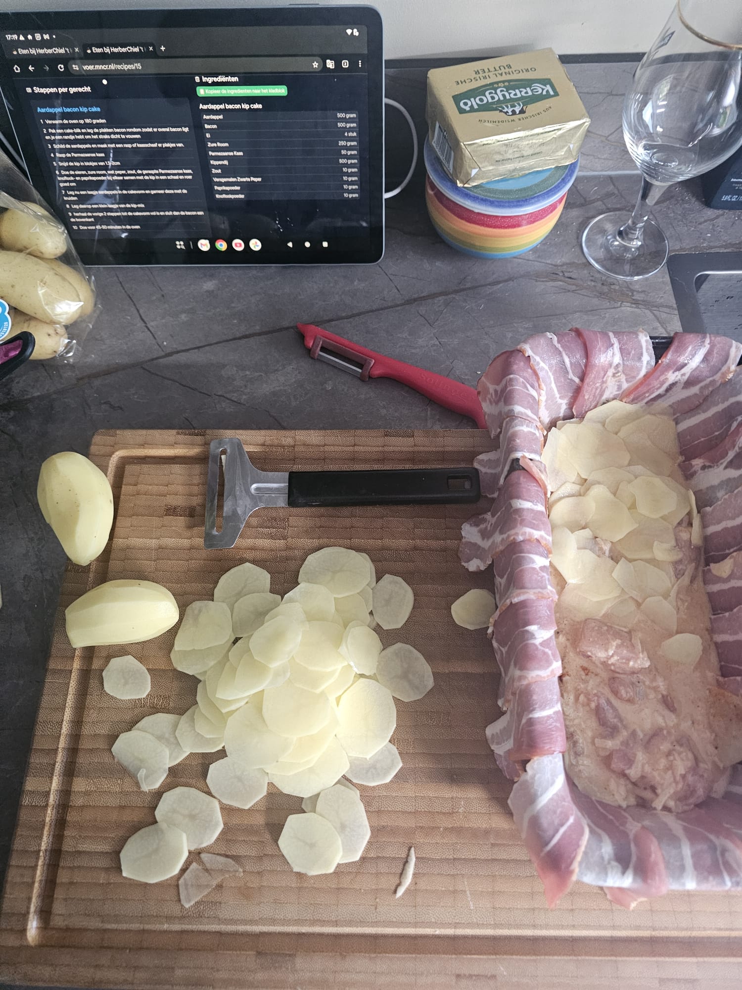 Aardappel bacon kip cake