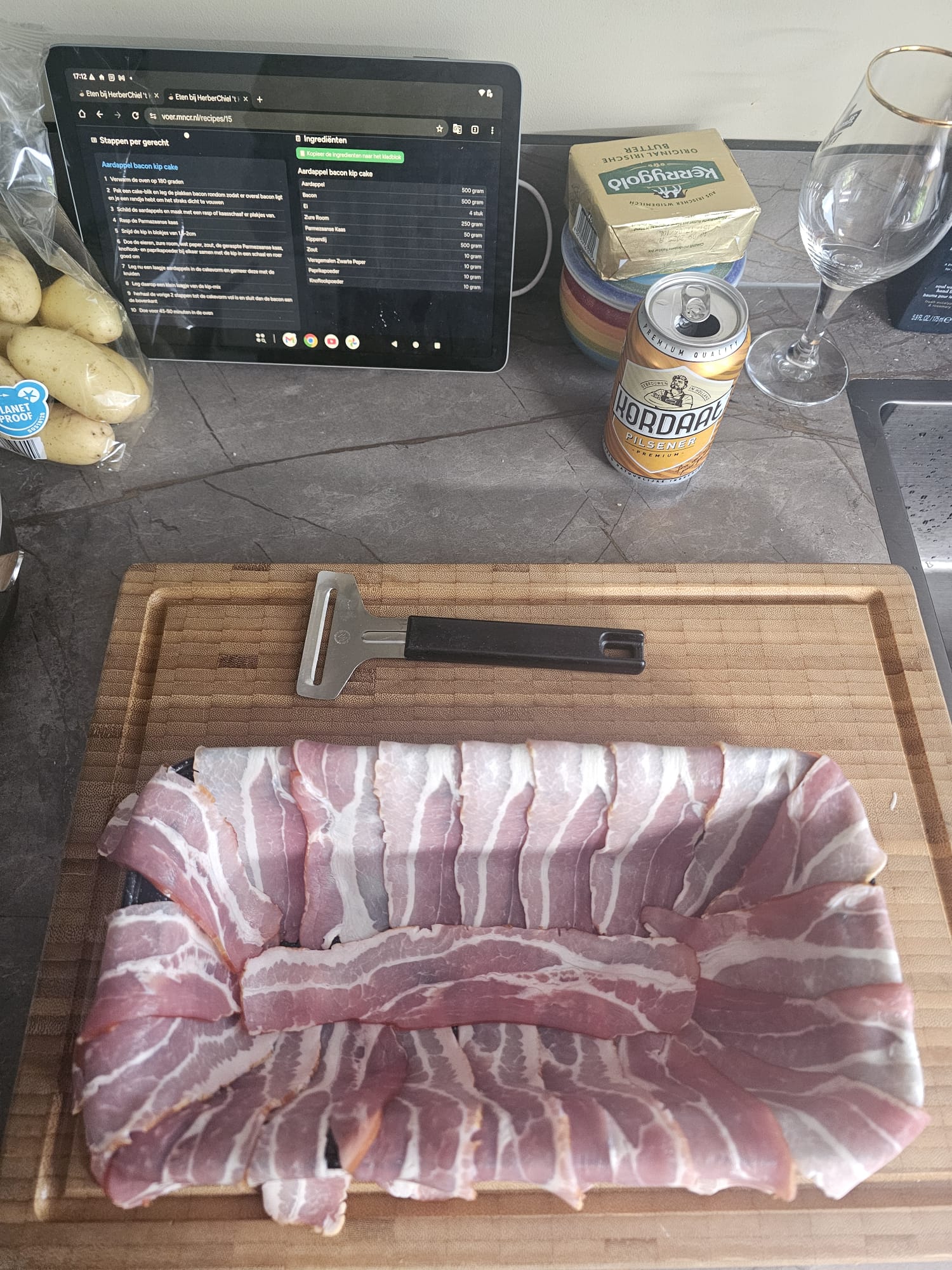 Aardappel bacon kip cake